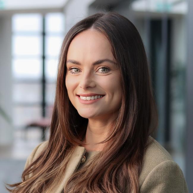 Lisa Ambrus - Associate