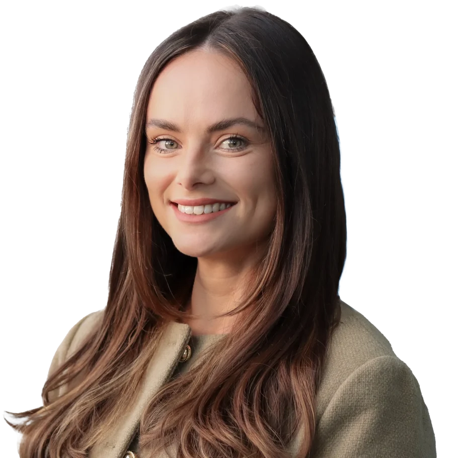 Lisa Ambrus - Associate