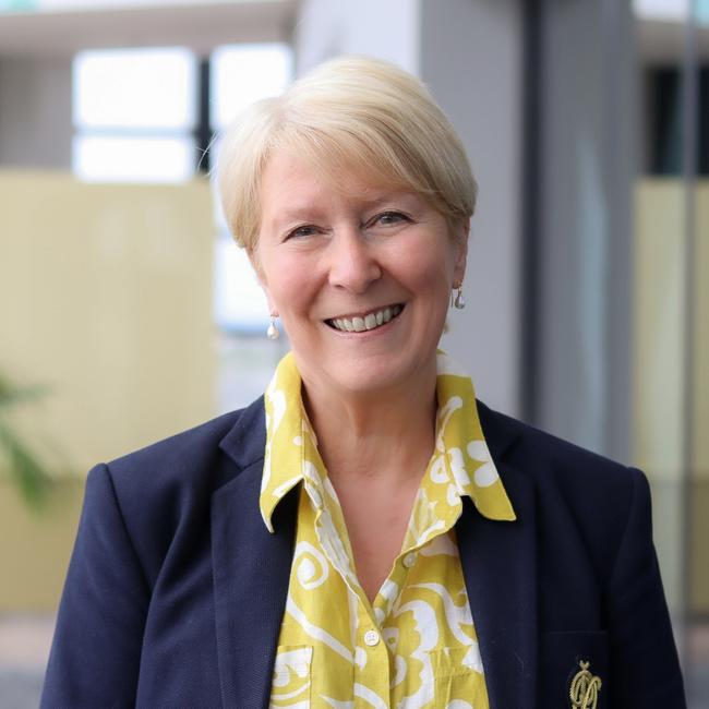 Elaine Brailsford - Consultant
