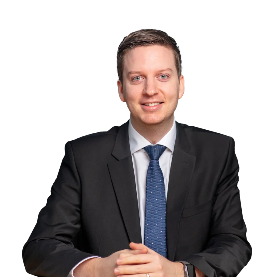 Daniel MacKinnon - Director