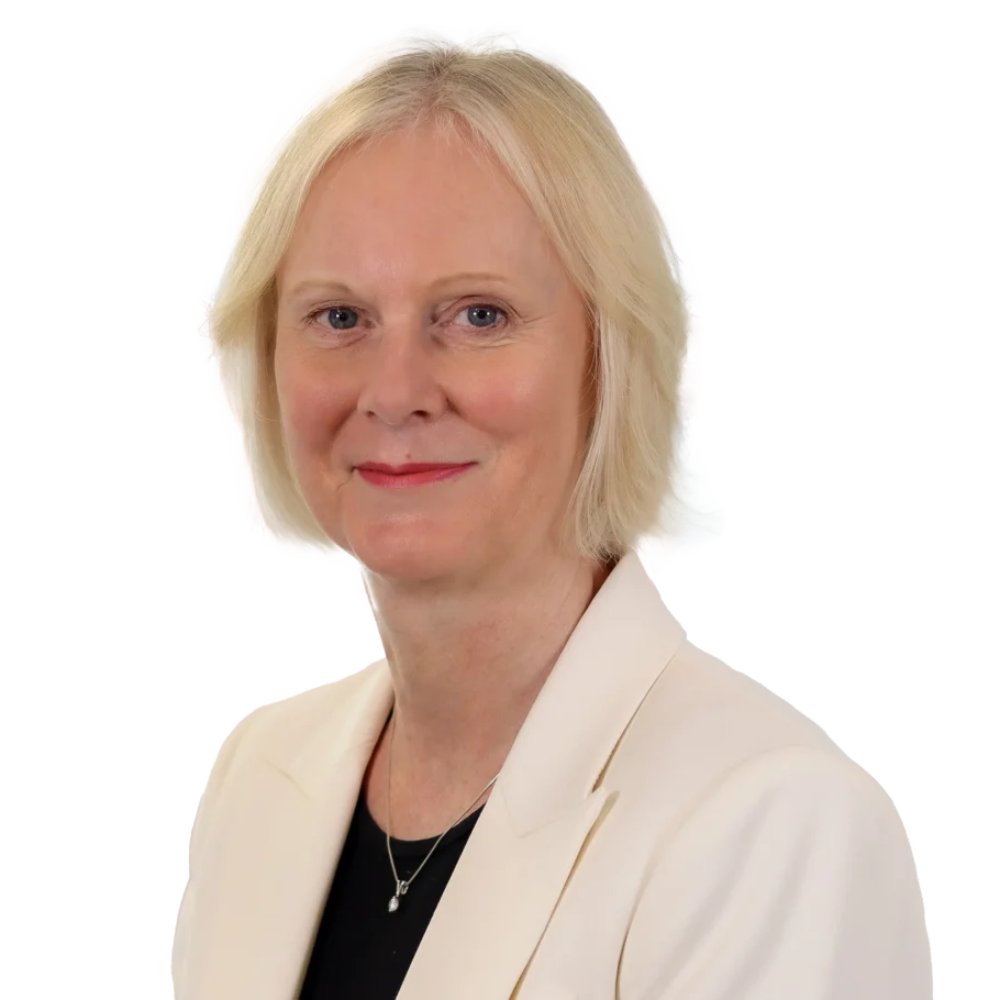 Liz McRobb - Consultant