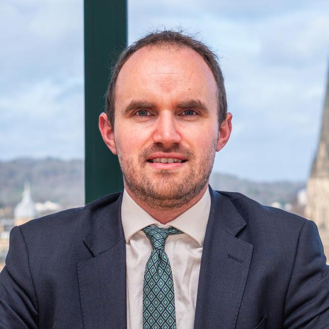 Francis Reynolds - Associate