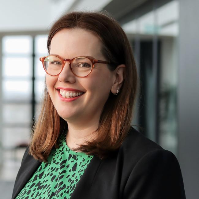 Lindsay Robinson - Senior Associate