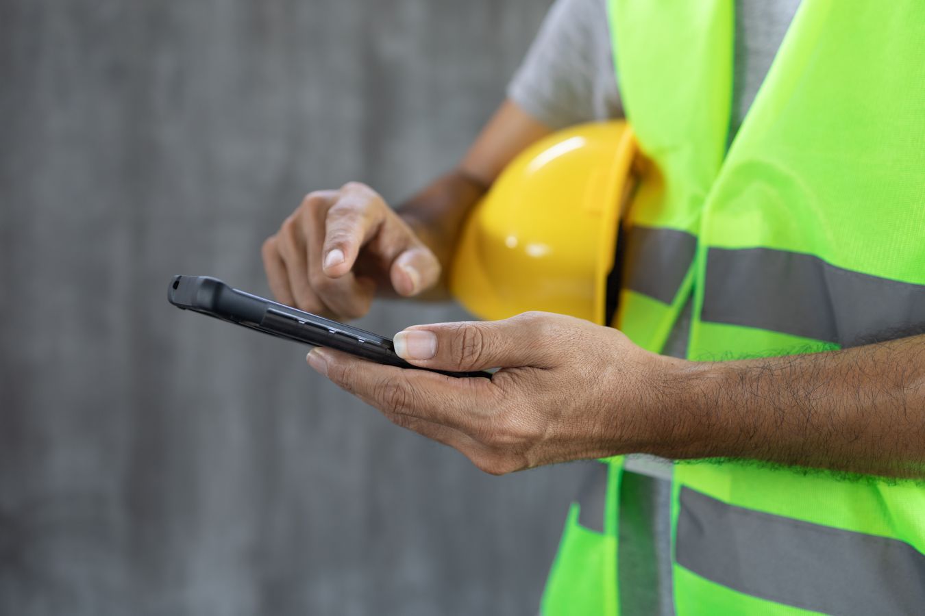 Hey, WhatsApp! You owe me money! £250,000 demolition contract agreed over WhatsApp