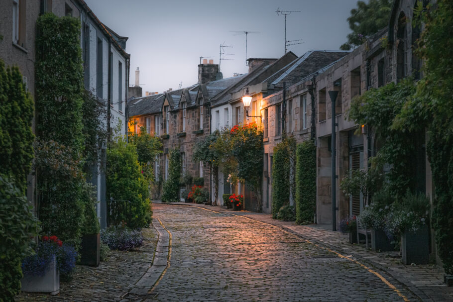 Circus Lane houses in Edinburgh